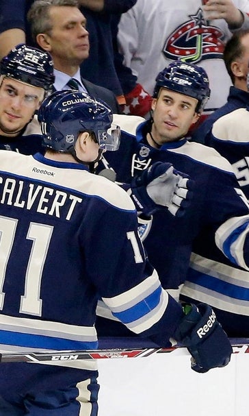Blue Jackets win 8th straight, top Flyers 5-2